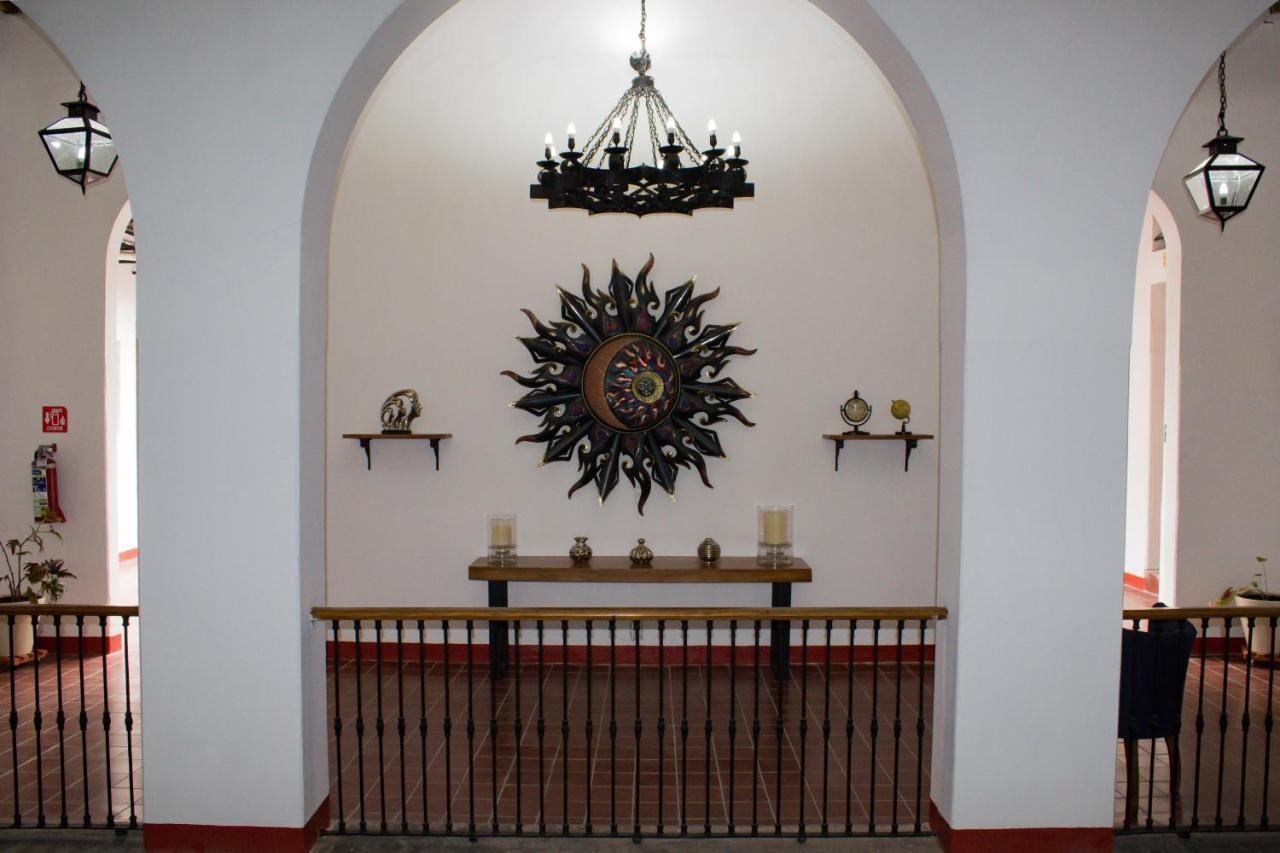 Hotel Real De Castilla Colonial Гвадалахара Экстерьер фото