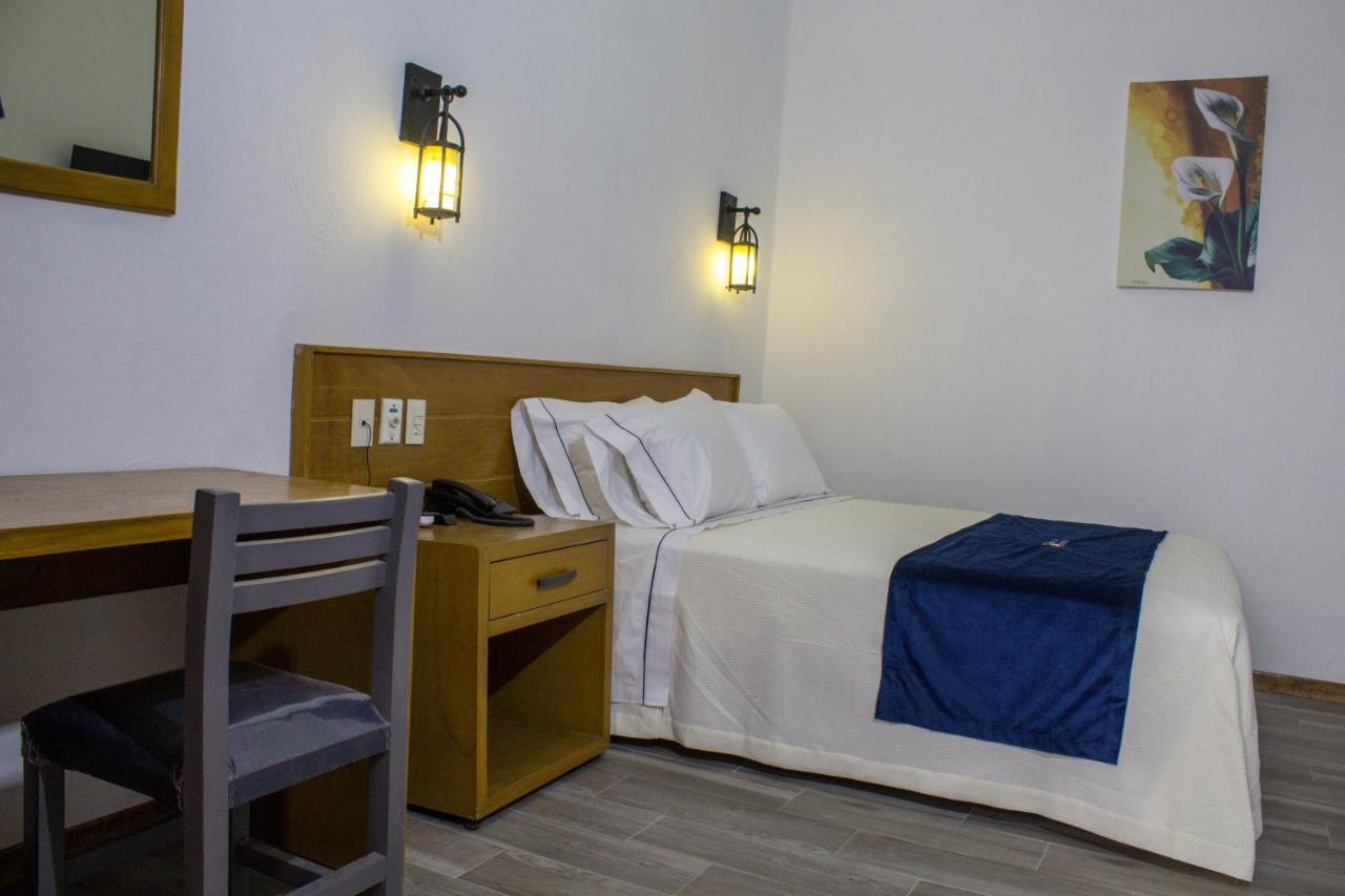 Hotel Real De Castilla Colonial Гвадалахара Экстерьер фото