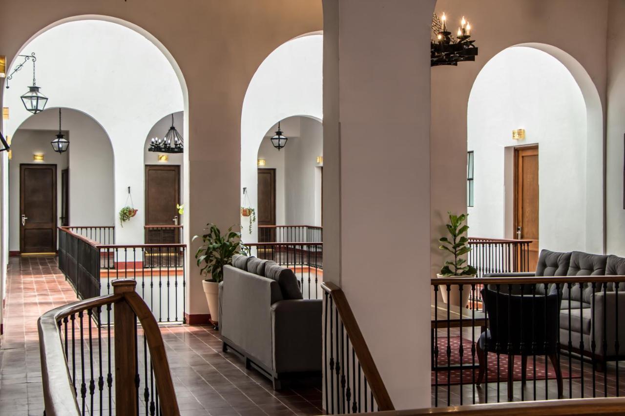 Hotel Real De Castilla Colonial Гвадалахара Экстерьер фото