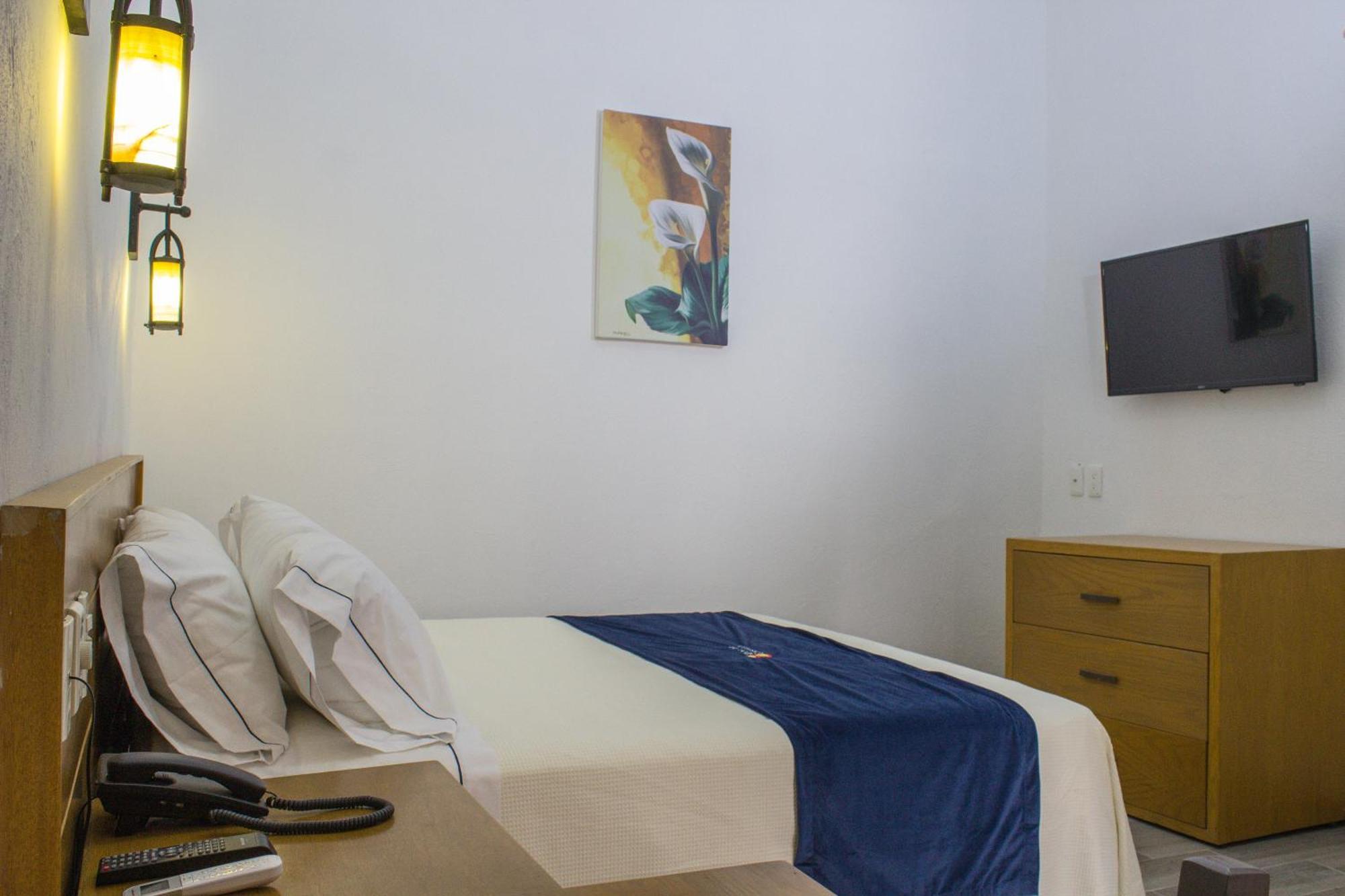 Hotel Real De Castilla Colonial Гвадалахара Номер фото
