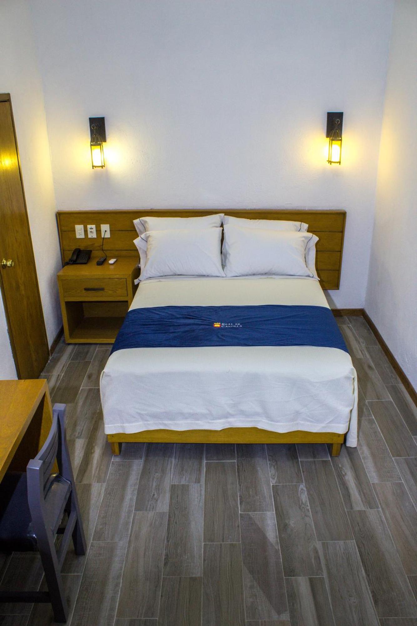 Hotel Real De Castilla Colonial Гвадалахара Номер фото